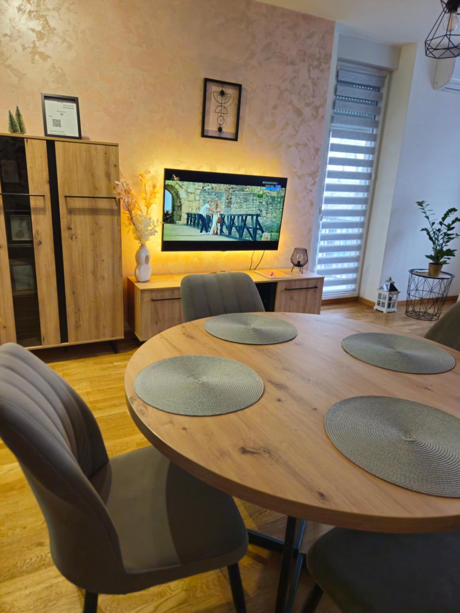 Apartment Ela Суботиця Екстер'єр фото