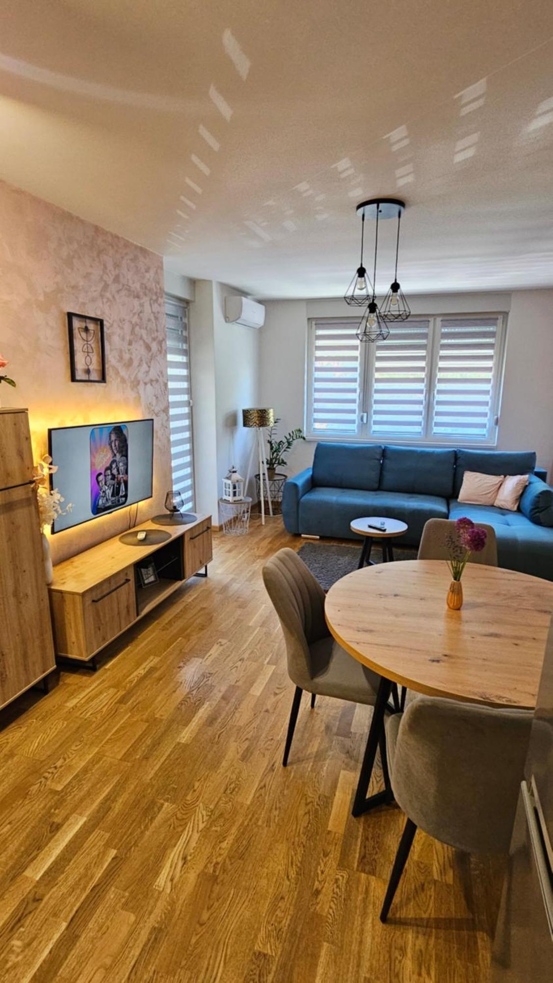 Apartment Ela Суботиця Екстер'єр фото